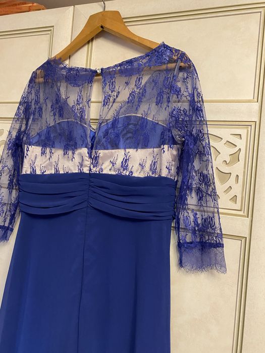 Платье с корсетом на подкладе 48р