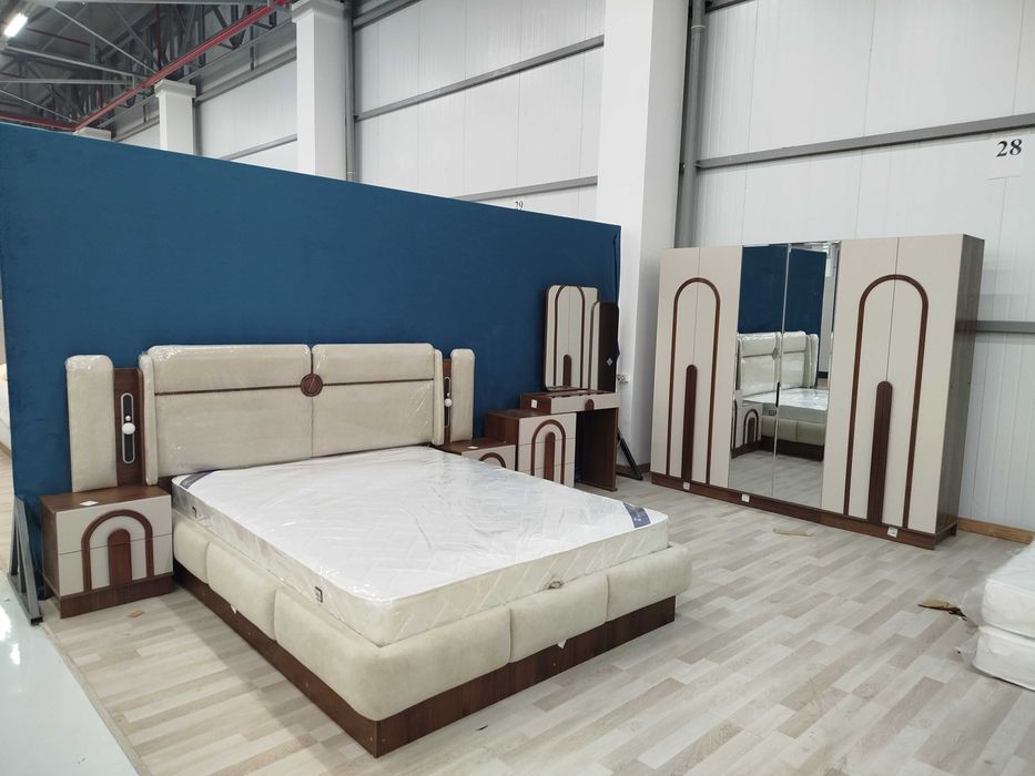 Spalni garnitur nalichida bor