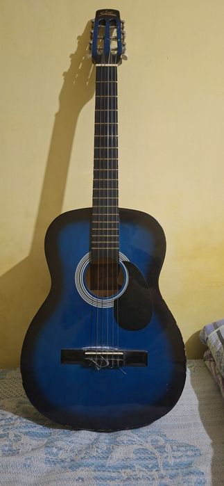 гитара акустика, струны плохие