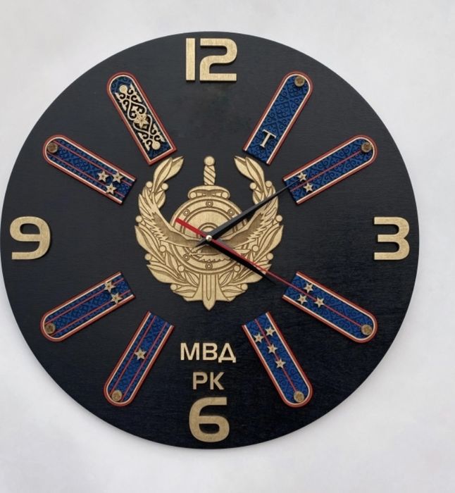 Часы настенные дерево