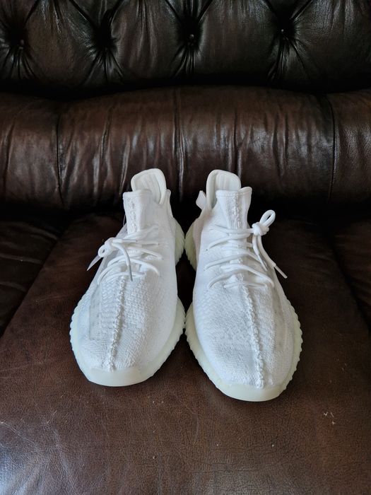 Yeezy 350 V2 Bone