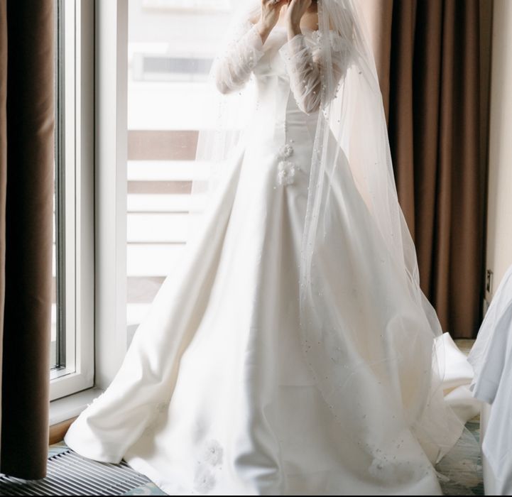 Продам платье , после химчистки