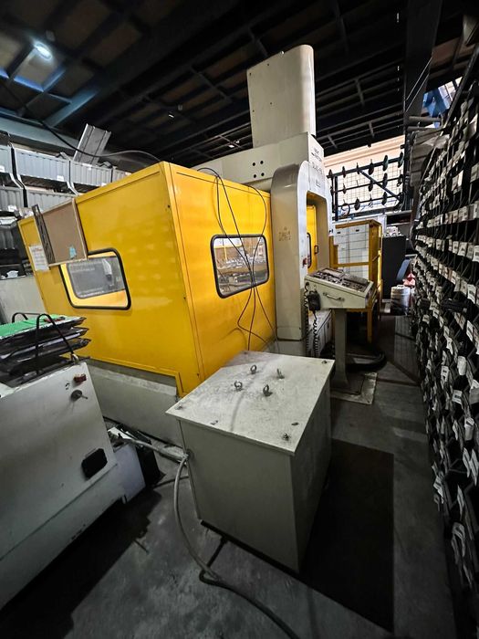 Mașină industrială de deformat tablă