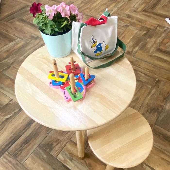 Продам детский стол+стульчик