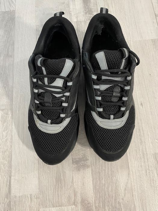 Dior B 22.