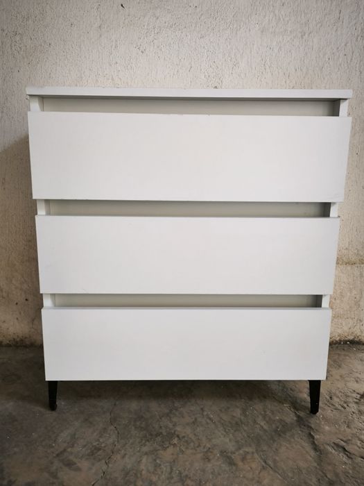 Comoda cu 3 seratare