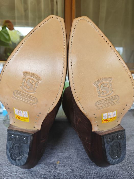 каубойки ботуши ,