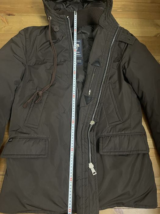 Тъмно кафяво яке