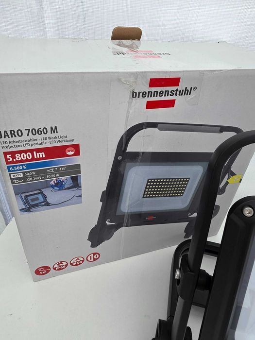 Brennenstuhl JARO 7060 M proiector led portabil cu alimentare de la retea 5800 lumen | 6500 K | 230 V