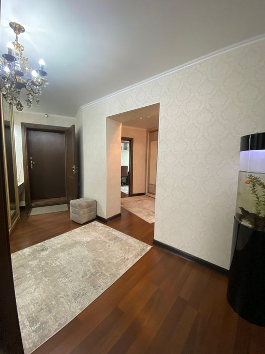 Продам 3 х квартиру большой площадью