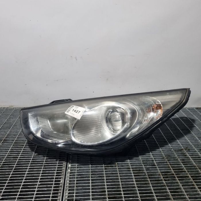 Far Stanga Hyundai IX35 2010 - 2019 SUV 4 Usi (1427) Cu lupă