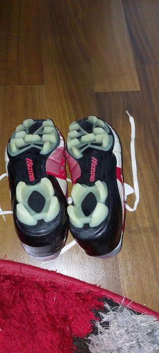 Ghete de fotbal Mizuno