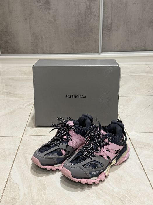 Balenciaga Track 40 Farfetch оригинални, розови, сиви