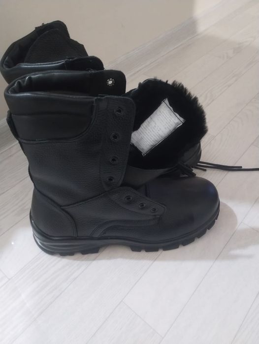 Берцы новая с мехом