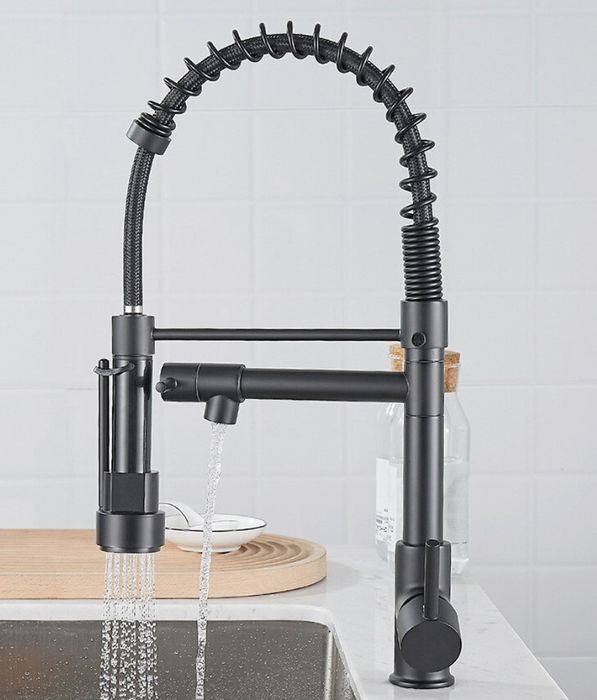 Кухненски смесител / черен мат /