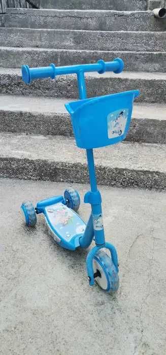Детска тротинетка-синя