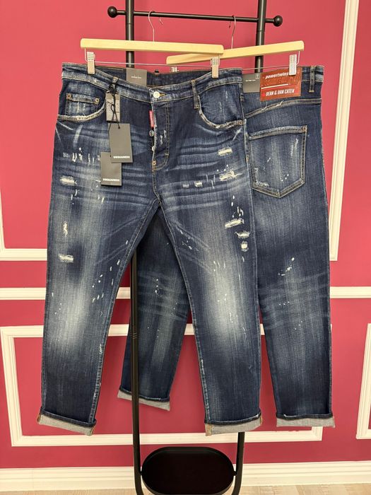 Blugi dsquared mărime mare