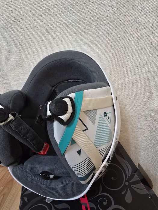 Vând cască de schi(ski) Arcore