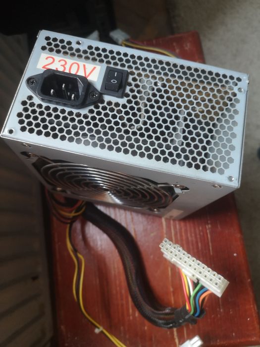 Sursă PC  desktop 550W doar azi 40 lei