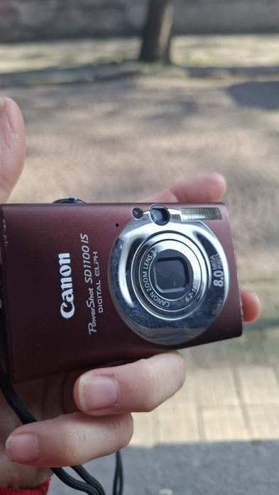Компактен дигитален фотоапарат Canon PowerShot SD1100 IS