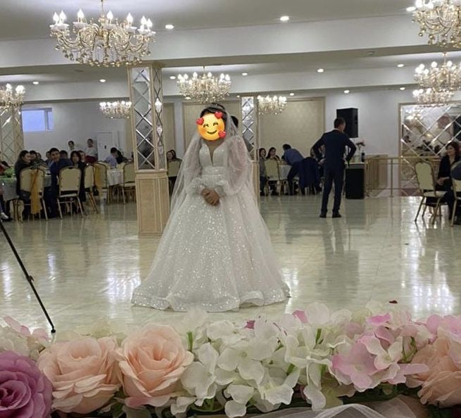 Свадебное платье