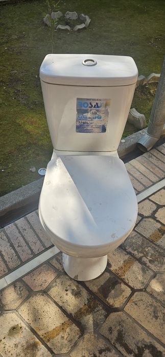 Продаётся унитаз Rosa б/у, но в хорошем состоянии.
