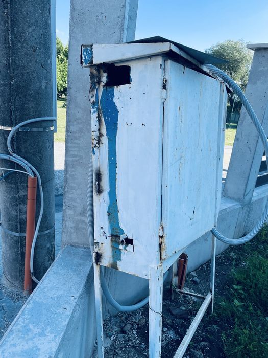 външно електрическо табло с автоматични предпазители