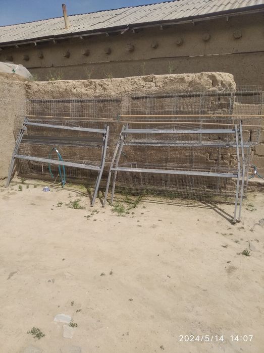 tovuqlar boqishga setkasi qafasi bor sotiladi