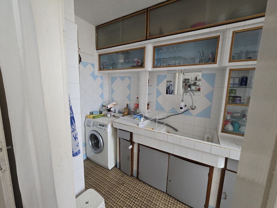 Продава се Четиристаен апартамент в Казанлък - 101 кв.м за 1010 €/кв.м - Снимка #1