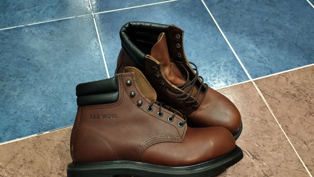 Продам спецобувь Red Wing