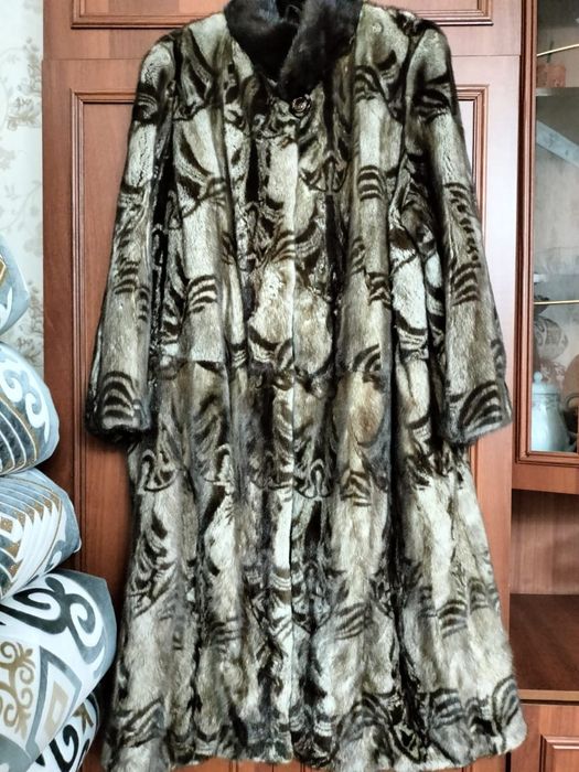 Продам натуральную шубу