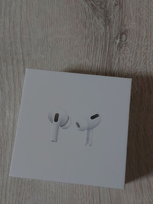 Безпроводные наушники AirPods Pro