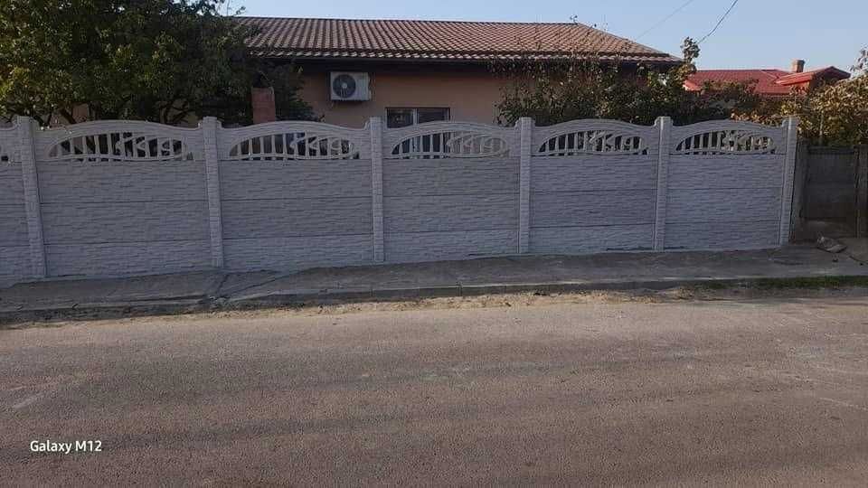 Garduri din placi de beton / Placi de beton