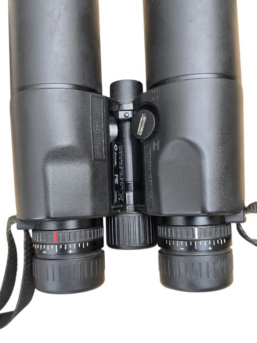 Binoclu Leica Geovid