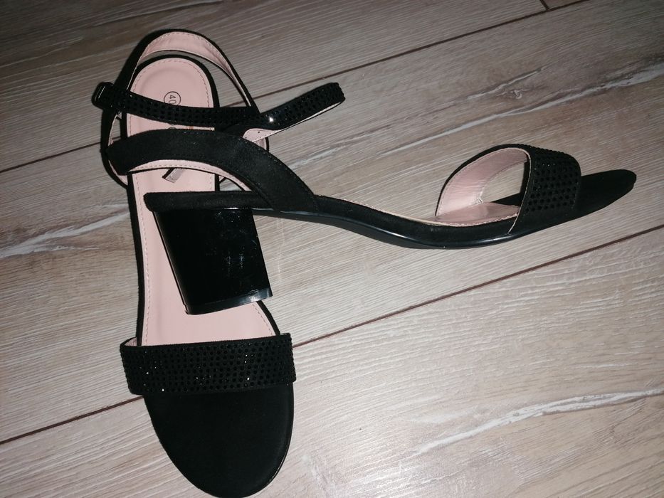 Дамски сандали и обувки 40 номер