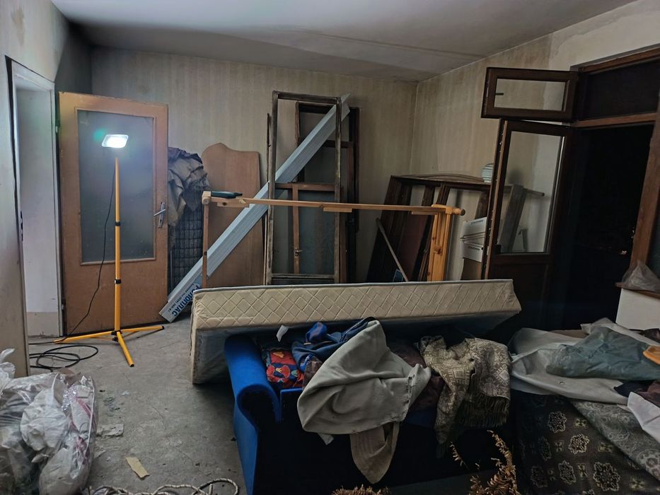 100% коректно отношение!Изчистване,освежаване ,подръжка  на мебели о