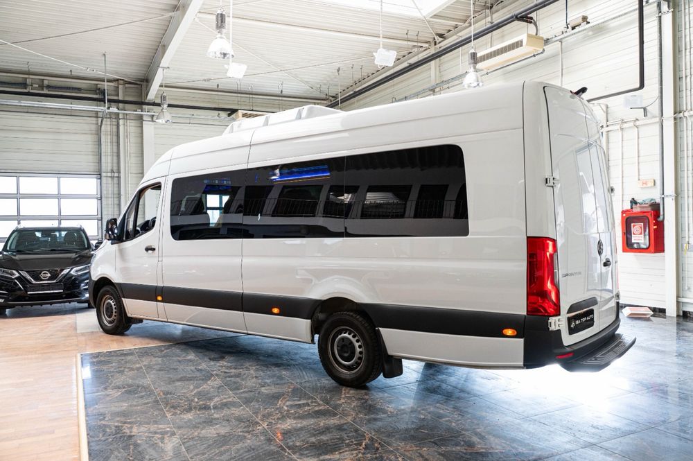 Inchiriez microbuz VIP 8+1