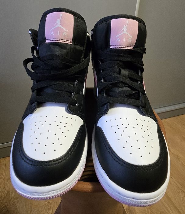 Nike Air Jordan  1 Mid