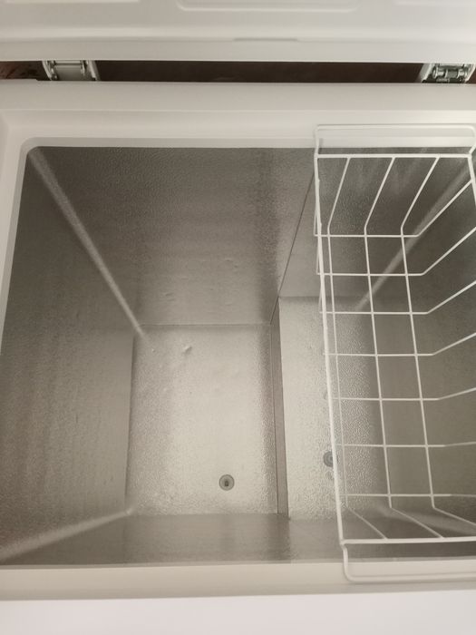 Морозилник новый