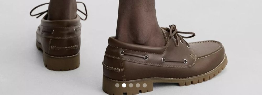 Кожаный топсайдер от ZARA.
