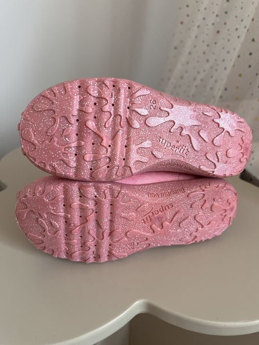 НОВИ Детски пантофи Superfit 26р-р