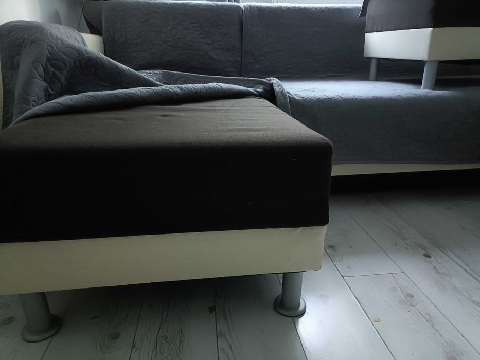 Colțar extensibil cu lada de depozitare