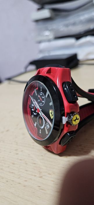 Vand ceas bărbătesc Scuderia Ferrari.