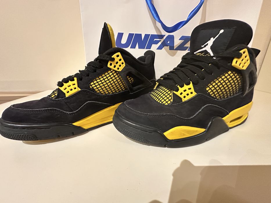 Air Jordan 4 Retro Yellow Thunder 40.50