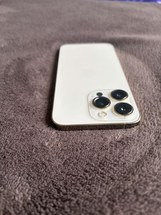 Iphone 13 pro gold