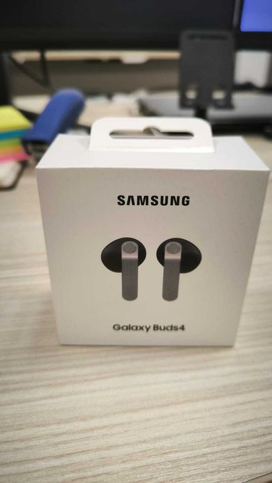 Нушники Samsung Galaxy Buds 4