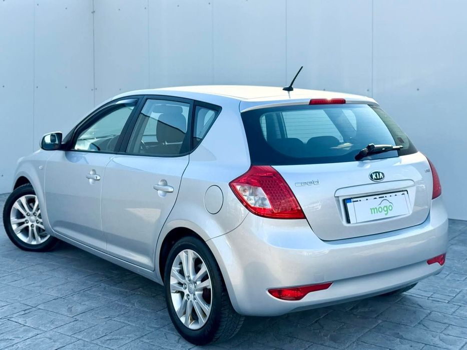 Kia Ceed 1.6 diesel 114cp preț 3999 euro