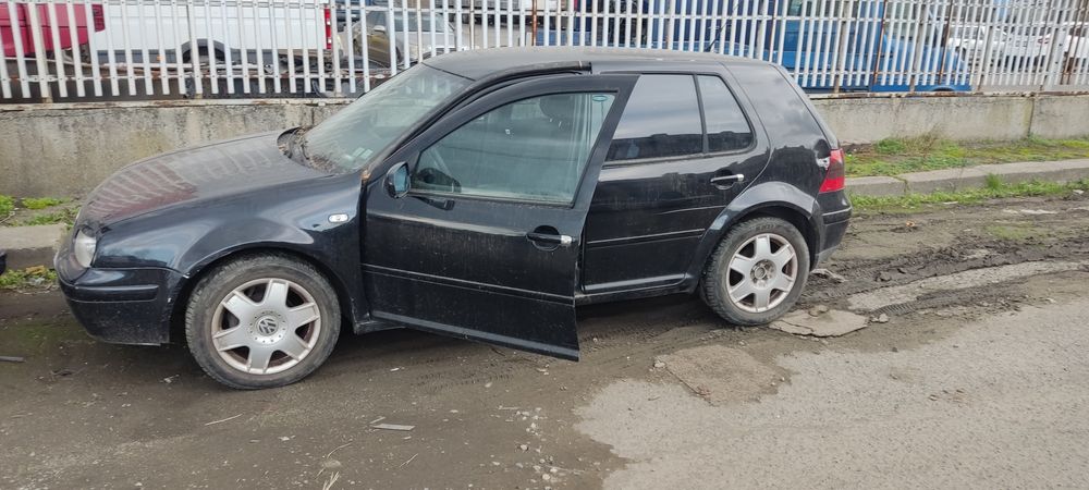 Golf 4 2002 1.6 бензин на части