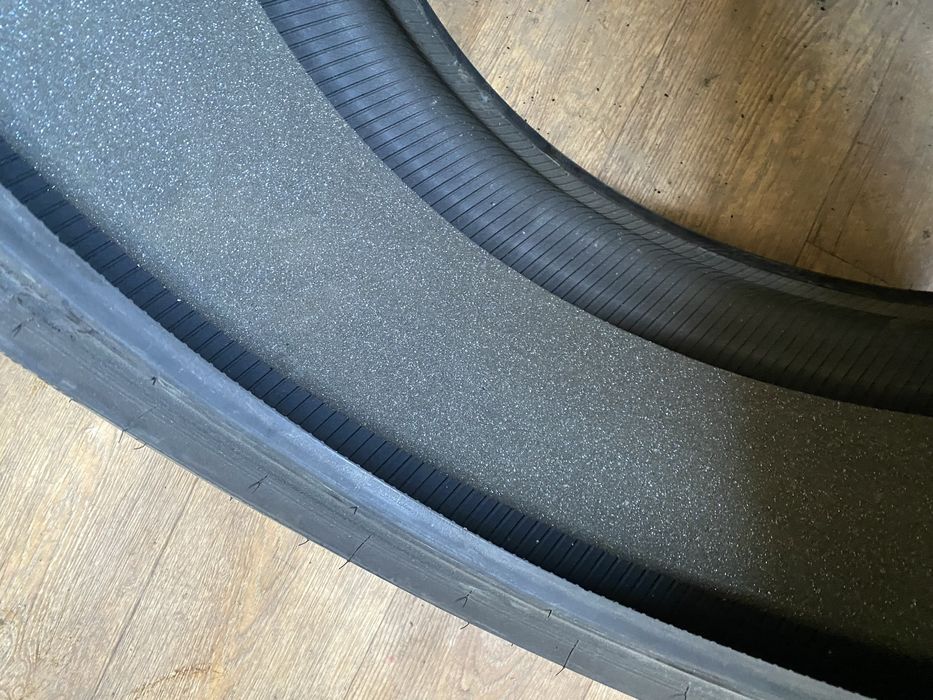 Пара летние шины 285/35/22 285/35R22 Bridgestoone.