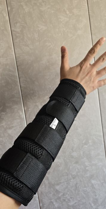 Ортез на локтевой сустав разъемный бандаж локтя с металлическими шин